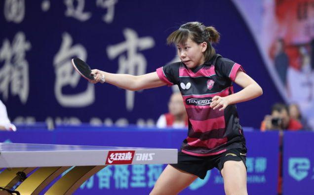 切尔西官方晒照，男女足主帅同时当选联赛月度最佳教练