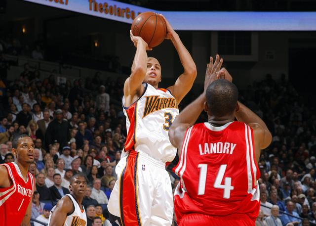 记者：这是史上最拼的国足，抱着直接晋级想法才能保第四的底线.